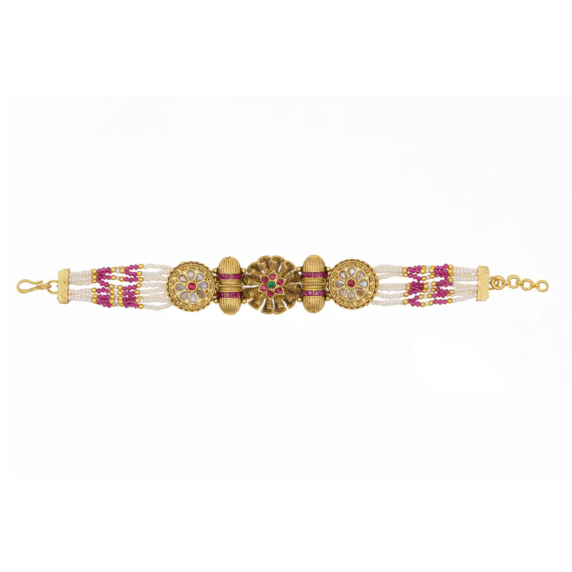 Antique Gold: Timeless Wrist Radiance