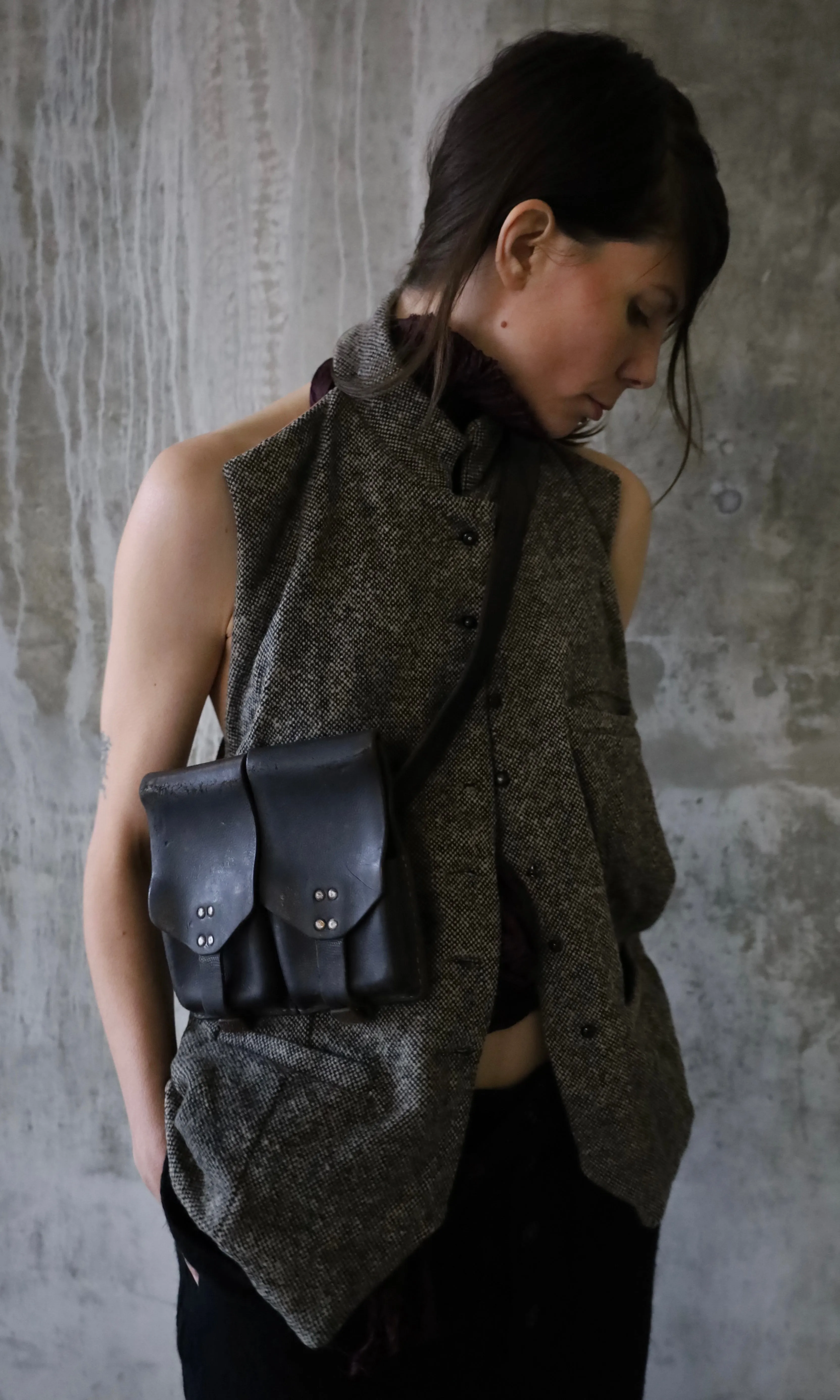 DECONSTRUCTED BACKLESS WOOL VEST