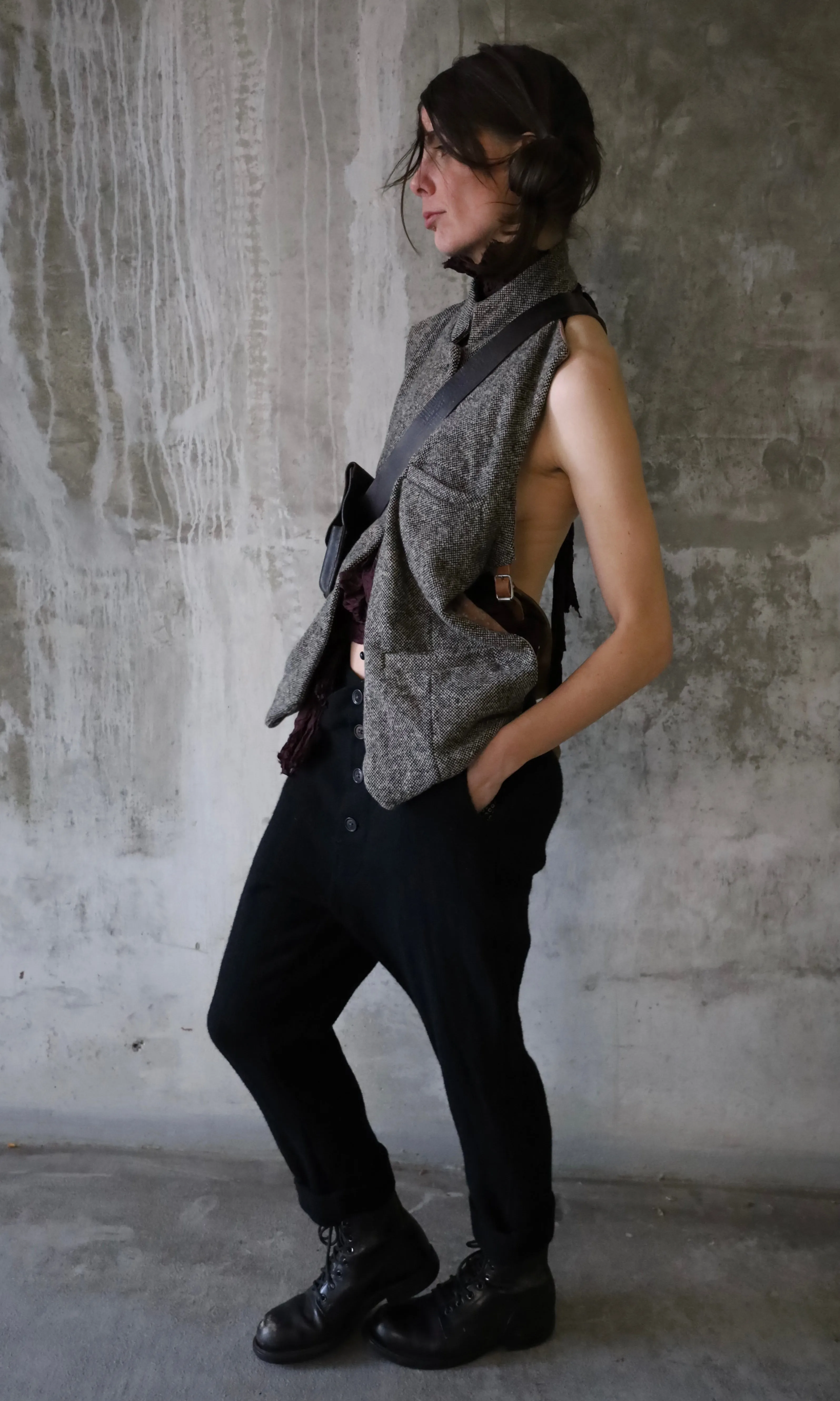 DECONSTRUCTED BACKLESS WOOL VEST