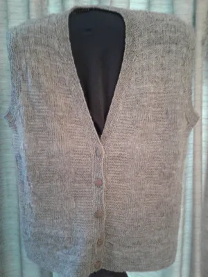 FC1-131 Hand Knitted Men Vest
