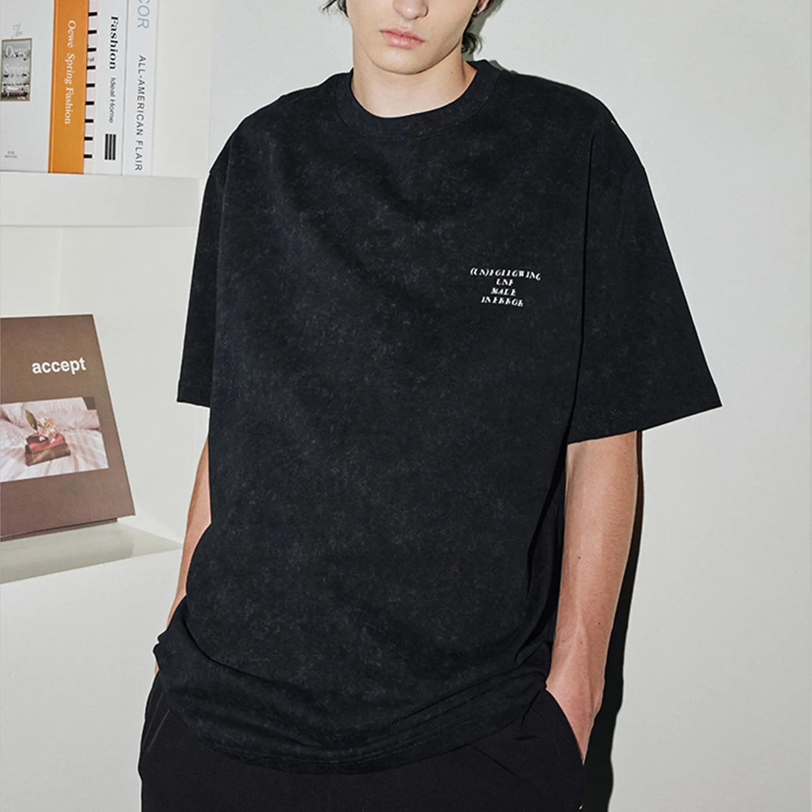 Round Neck Short-sleeved T-shirt With Letter Print And Stir-fried Color, Distressed Black, Spring Summer Men