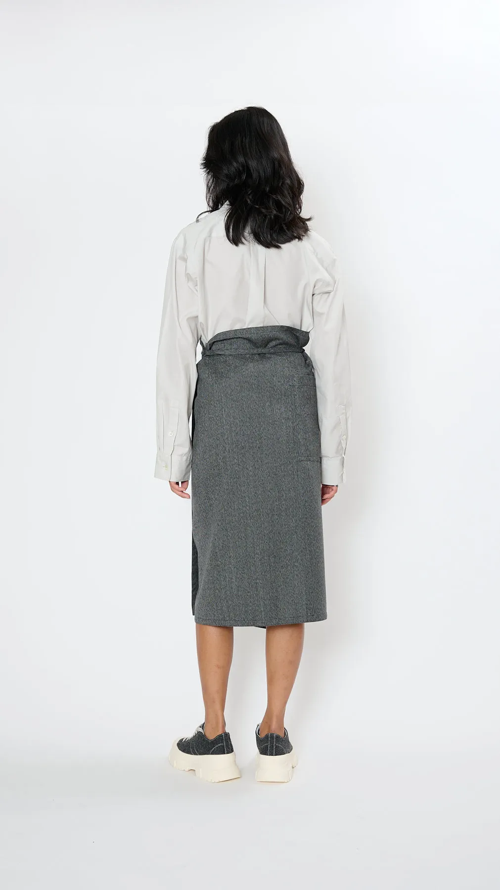 Sill Skirt in Anthracite