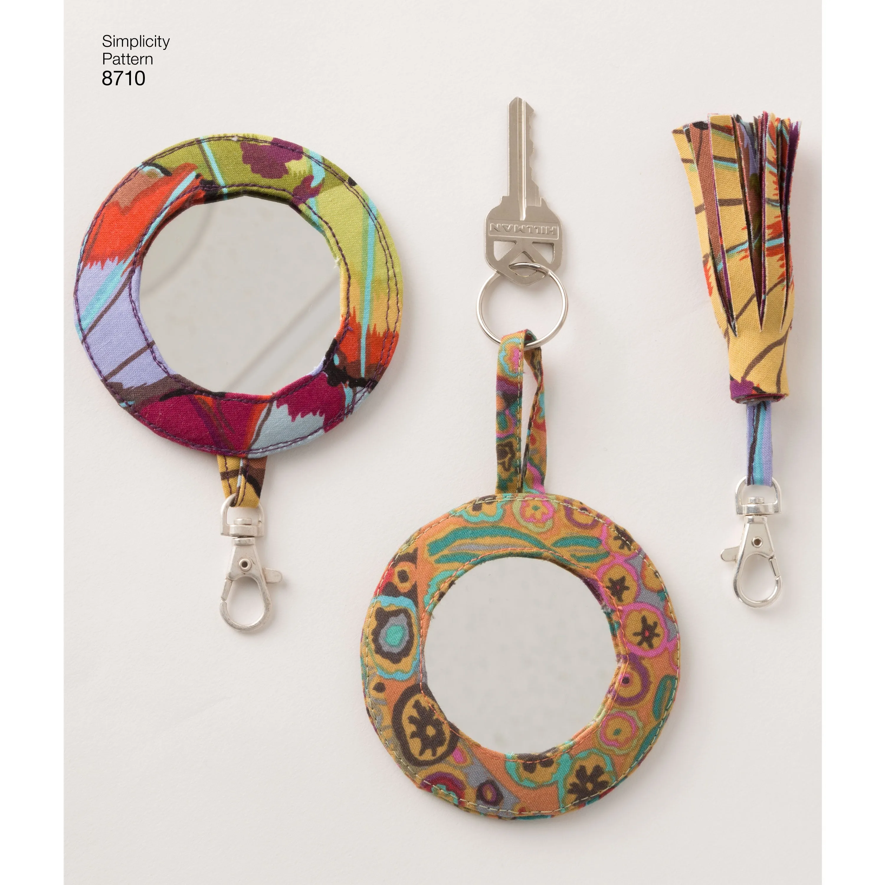 Simplicity Pattern 8710 Luggage Bags, Key Ring and Tassel