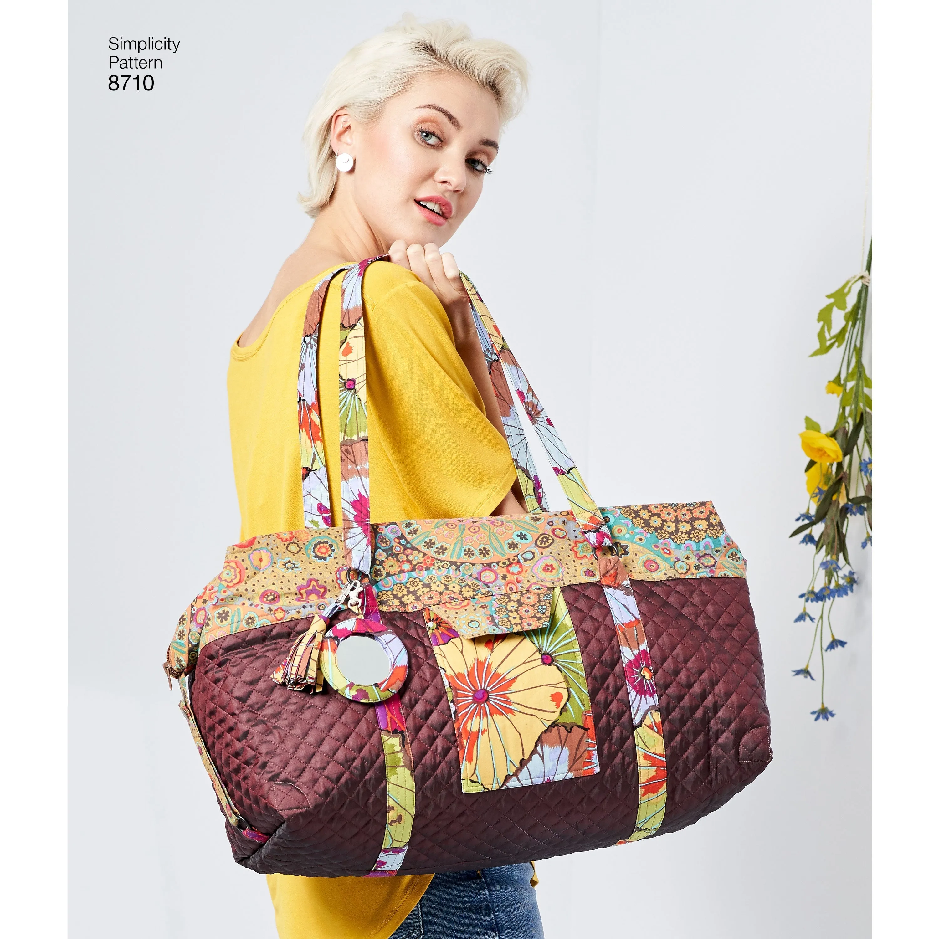 Simplicity Pattern 8710 Luggage Bags, Key Ring and Tassel