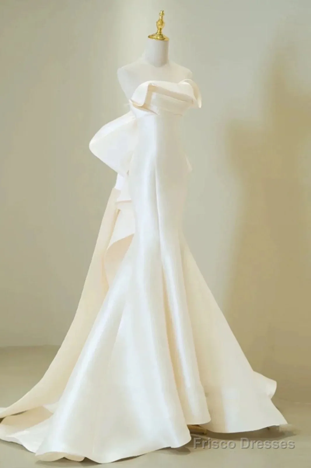 Timeless Mermaid Sweetheart White Satin Wedding Dresses